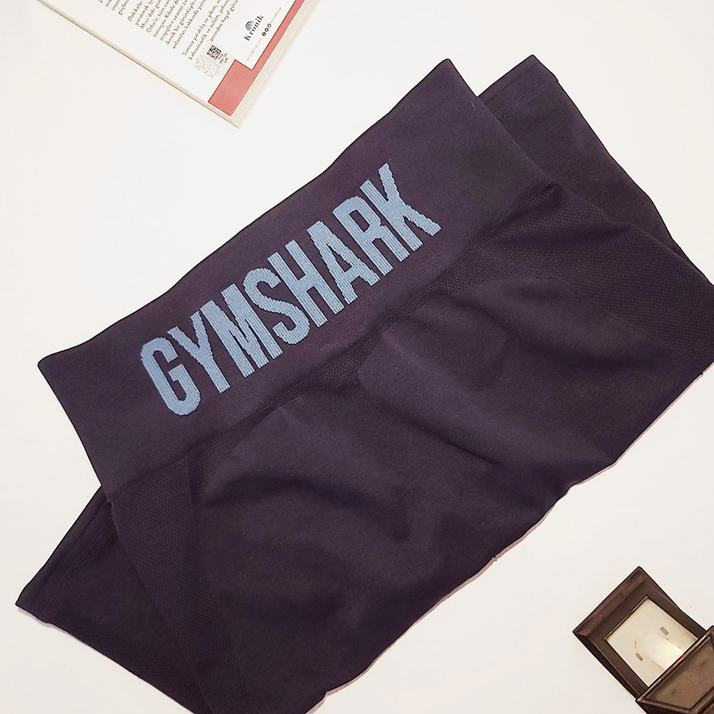 Gymshark Düz Lacivert Şort - Görünmeyecek Kadar Ufak Defolu